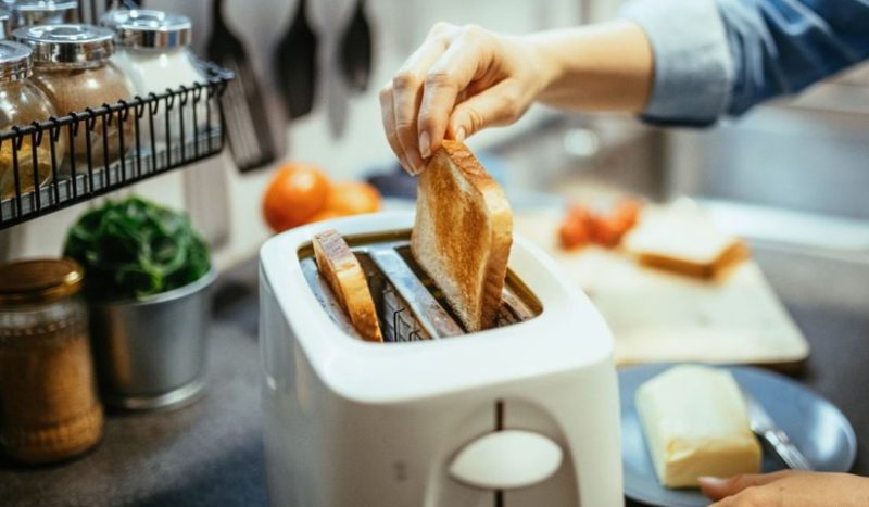 آموزش تمیز کردن توستر نان