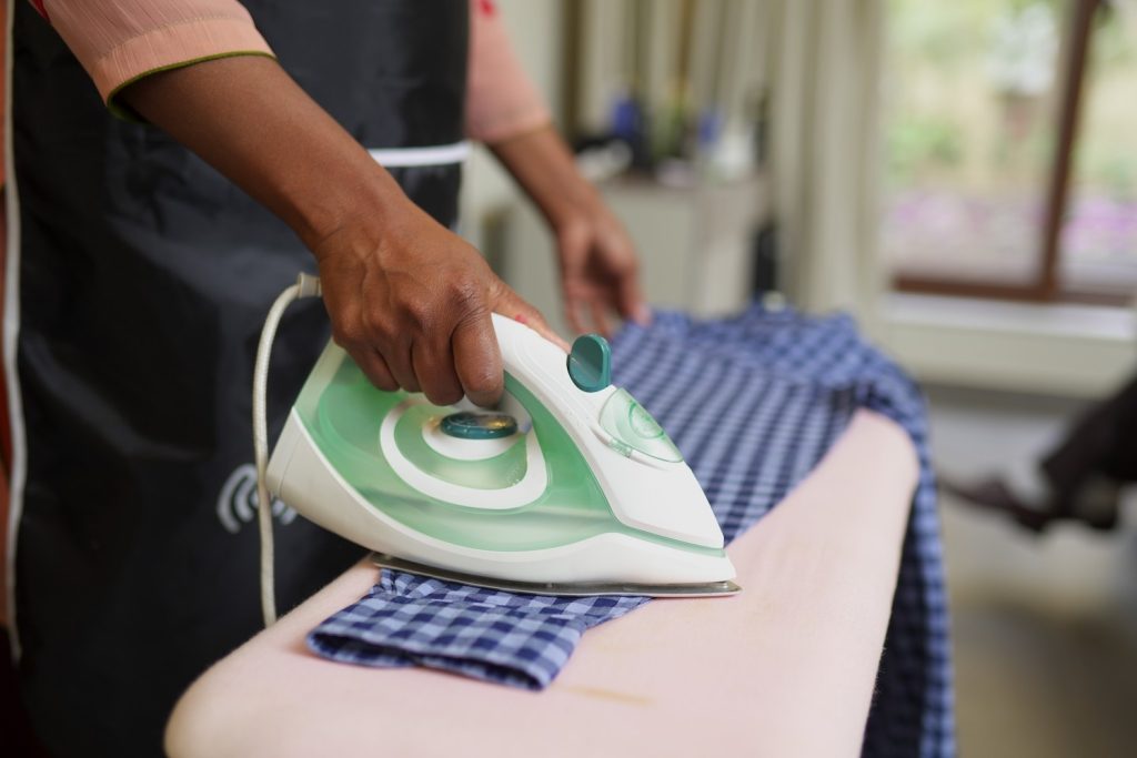 مدت زمان گرم شدن اتو