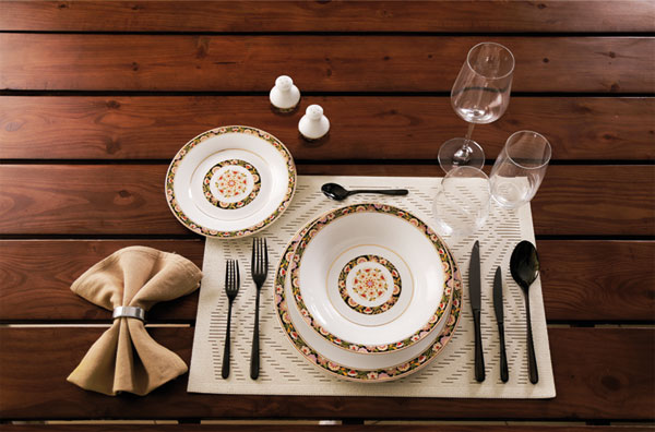 نحوه چیدمان ظروف غذا