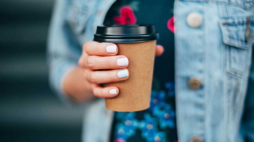 نوشیدن قهوه