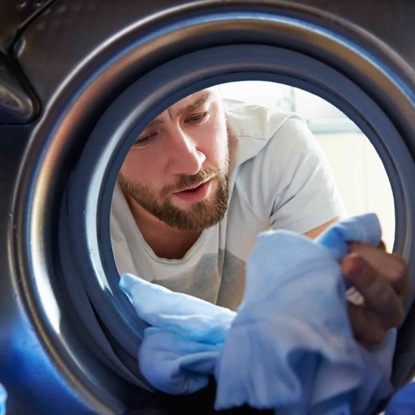 چرا لباس در لباسشویی پاره می‌شود؟