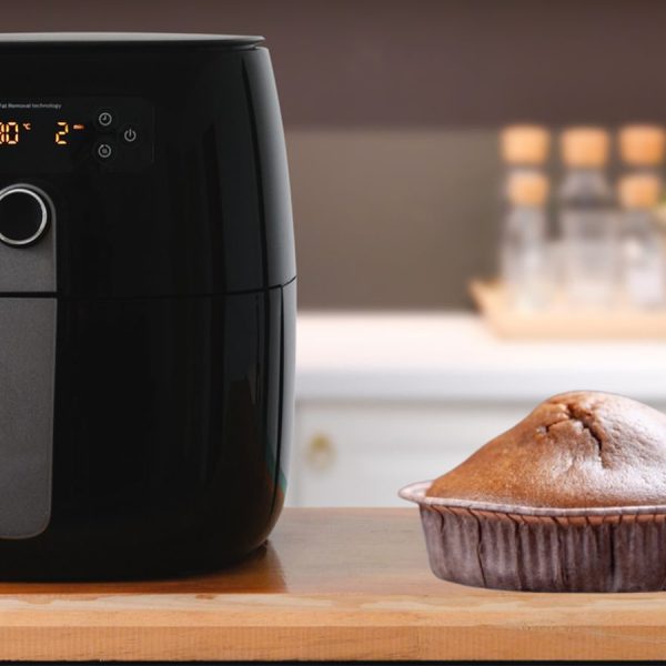 پخت کیک در سرخ کن بدون روغن چگونه است؟