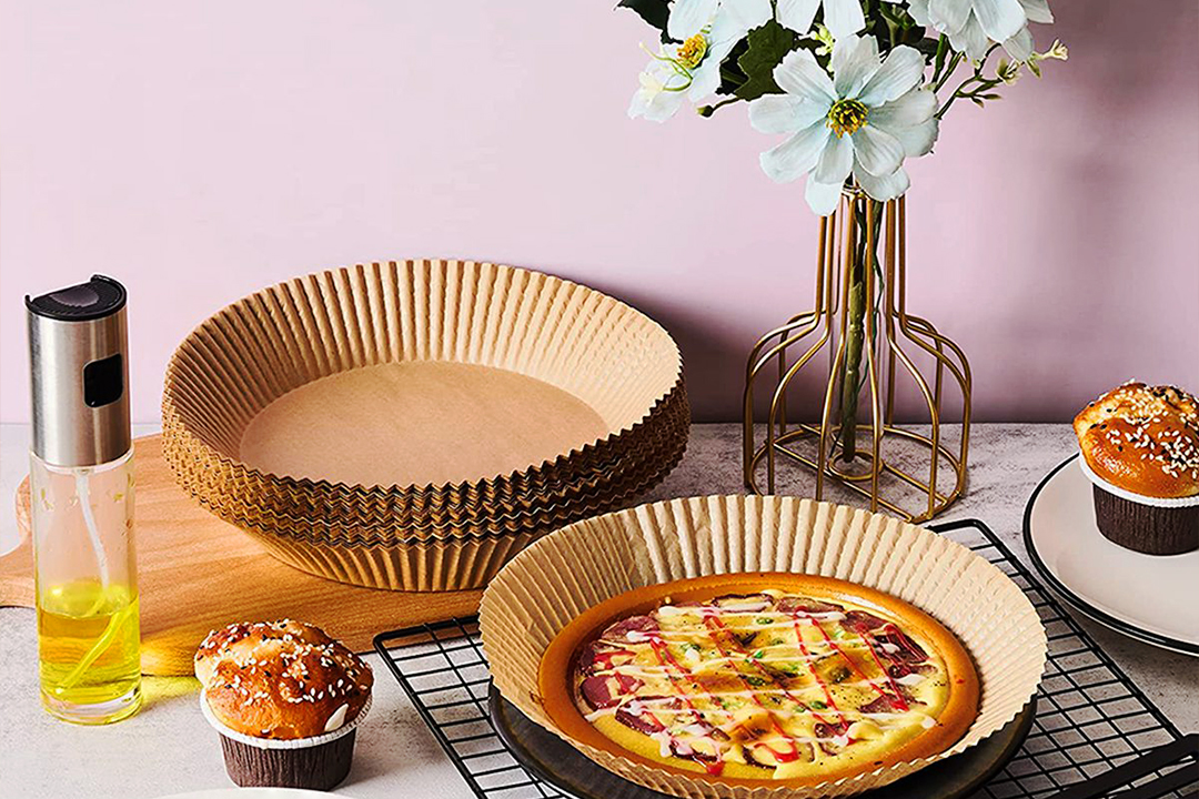 روش استفاده از کاغذروغنی در شیرینی‌پزی