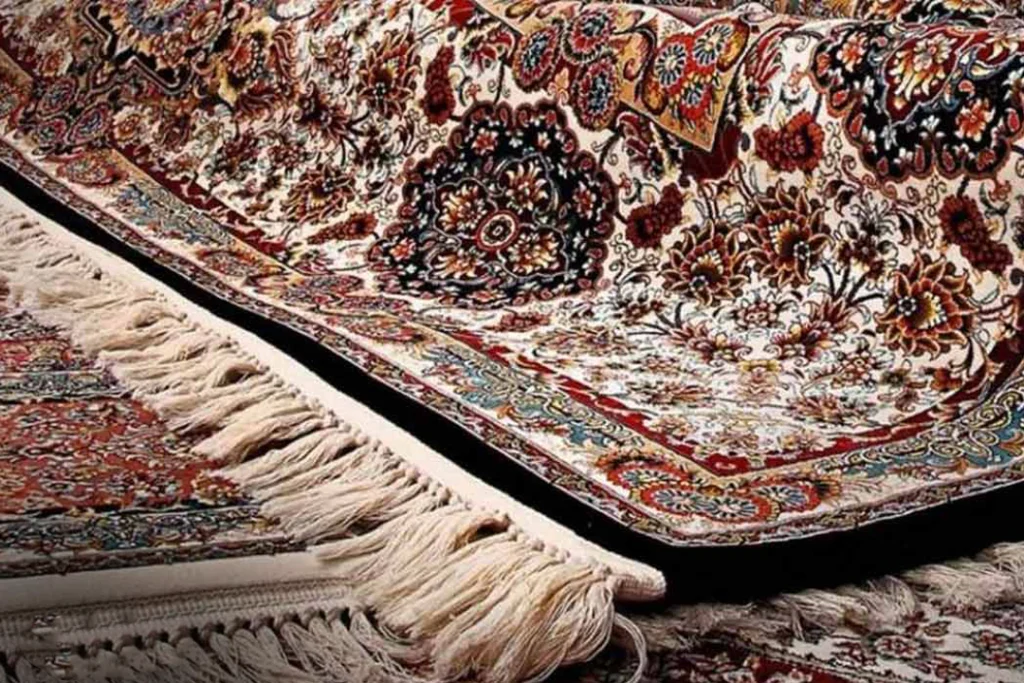 ۴ ترفند تمیز کردن ریشه فرش بدون شستن