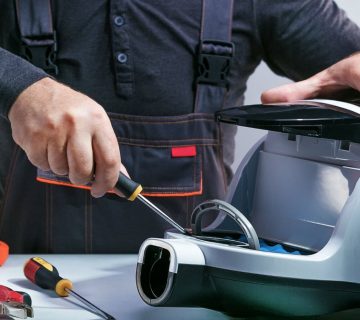 دلیل جرقه زدن موتور جاروبرقی چیست؟